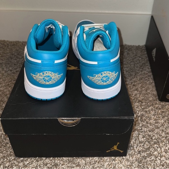 New Jordan 1 Low “Aquatone”